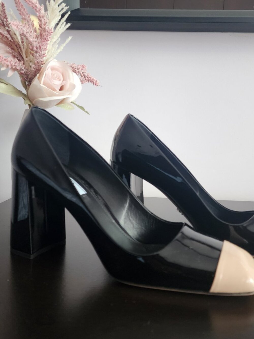 PRADA shoes - Picture 6 of 8